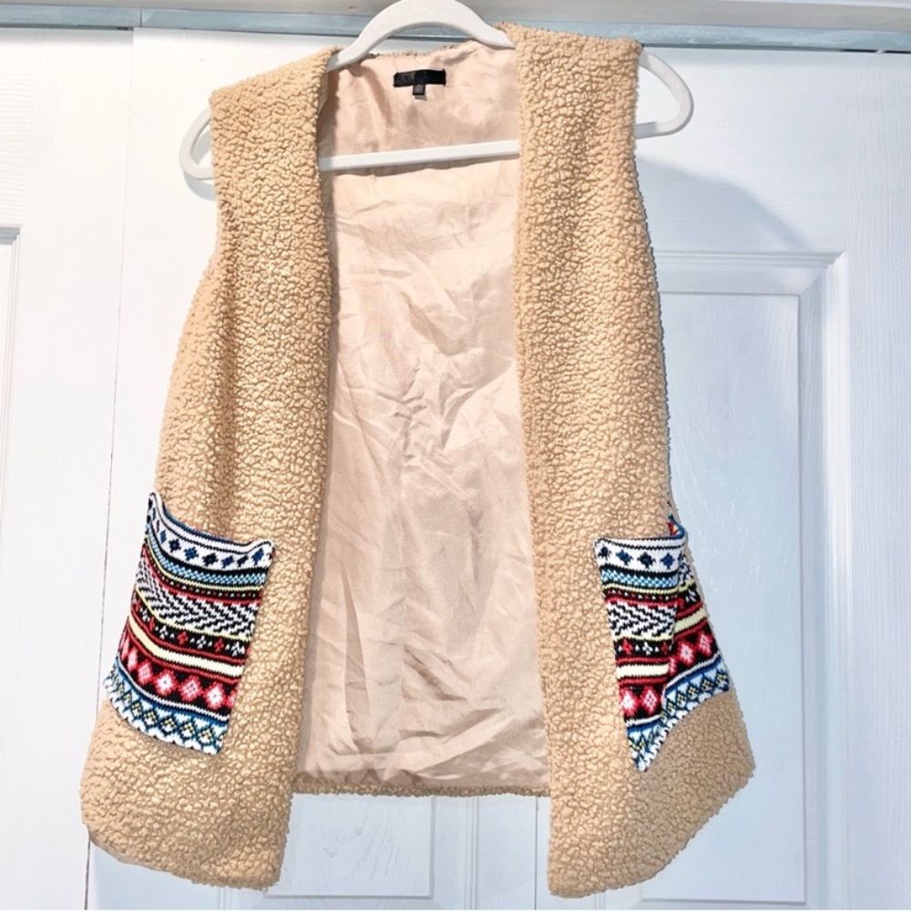 22. May & July Sherpa Vest SB$14